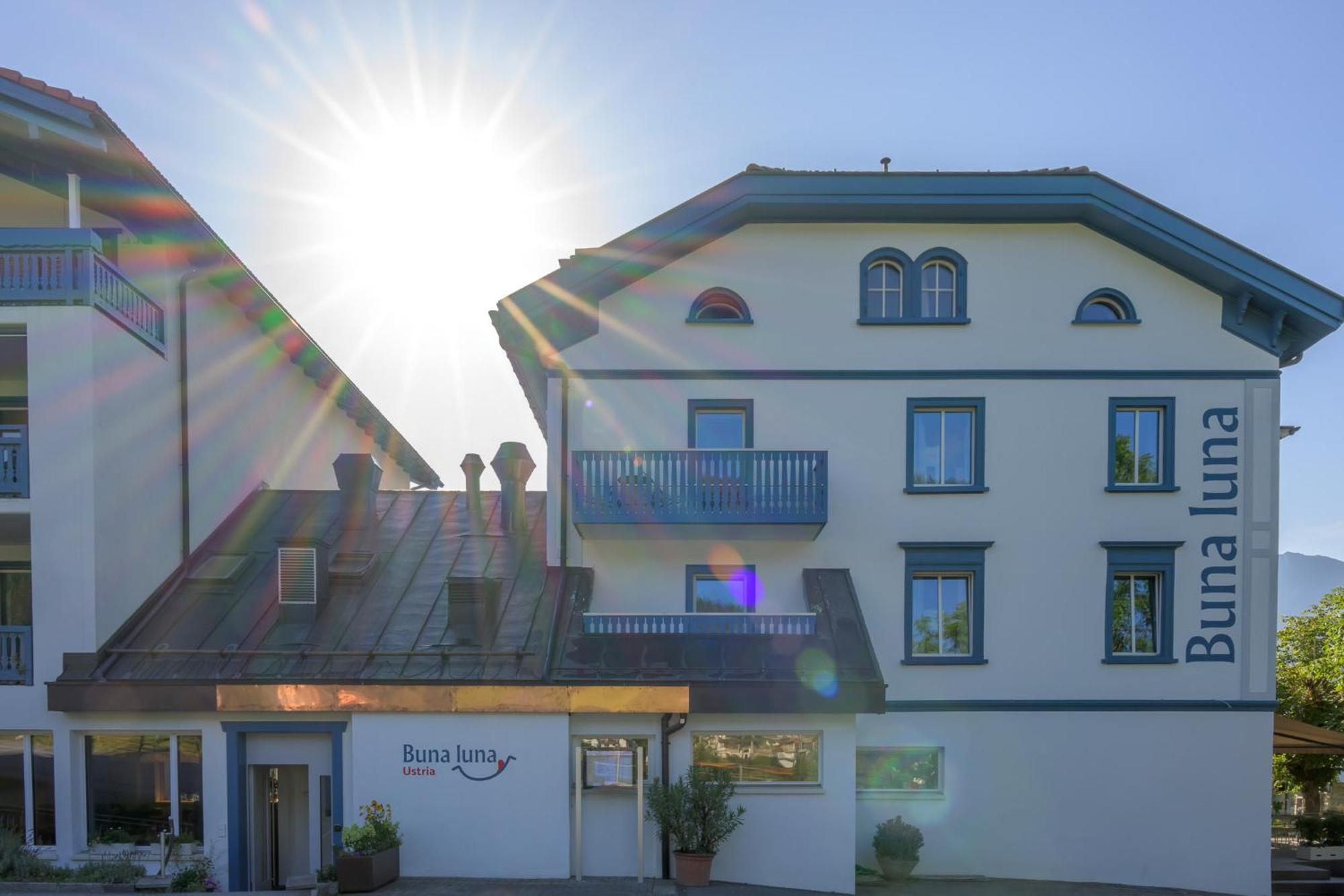Hotel Buna Luna By Seehof Laax Exteriör bild