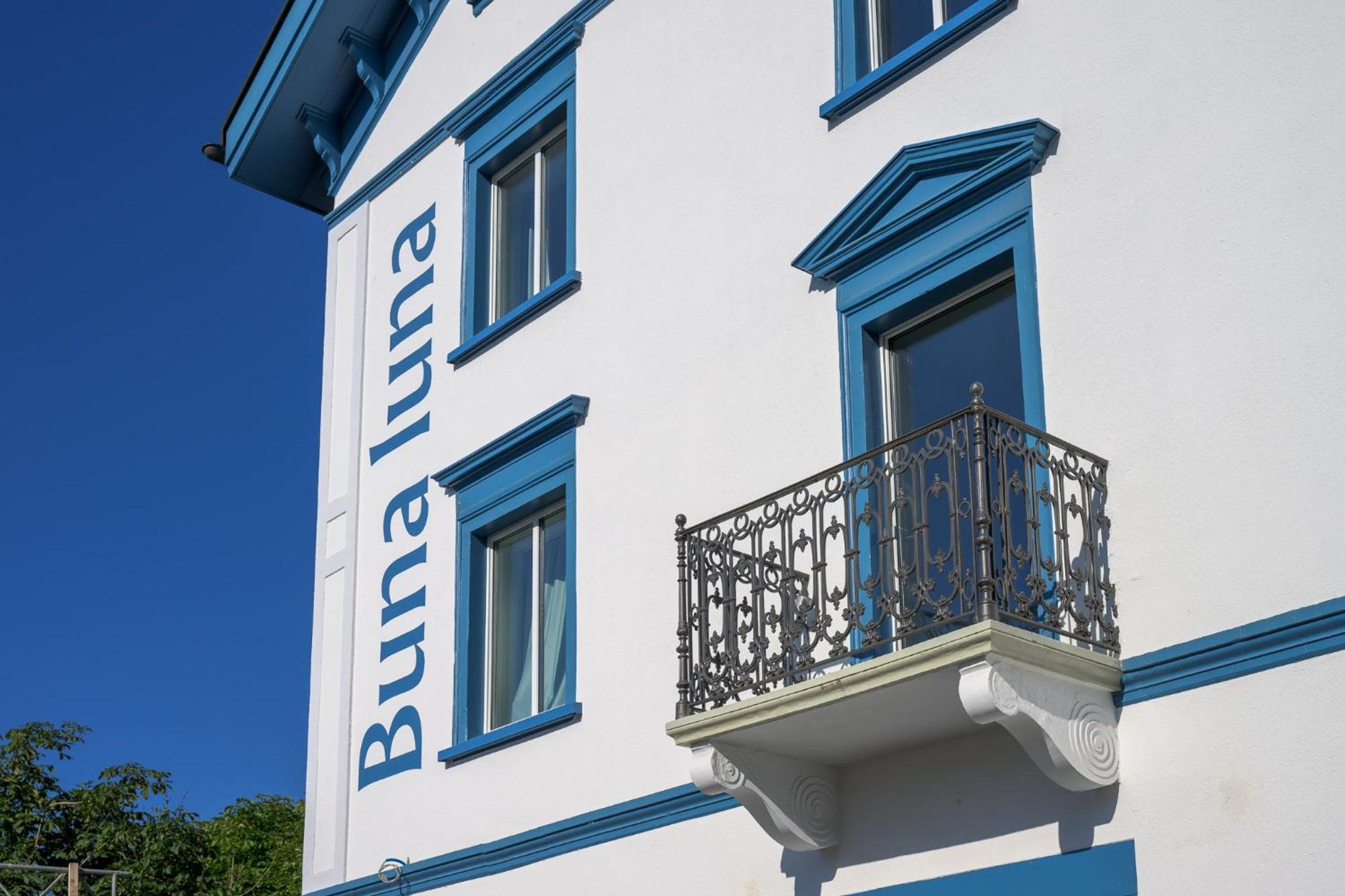 Hotel Buna Luna By Seehof Laax Exteriör bild